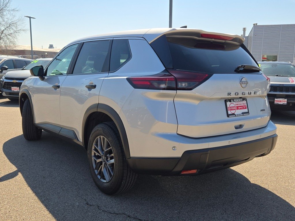 Certified Used 2025 Silver Nissan S image 15