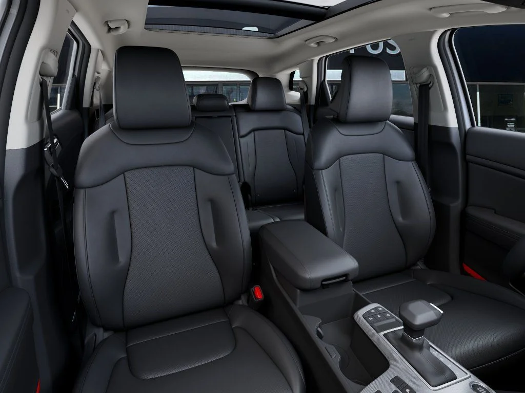 New 2027 Glacial White Pearl Kia EX image 15
