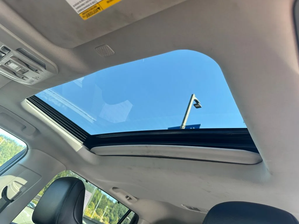 Used 2022 Black Toyota XLE image 23