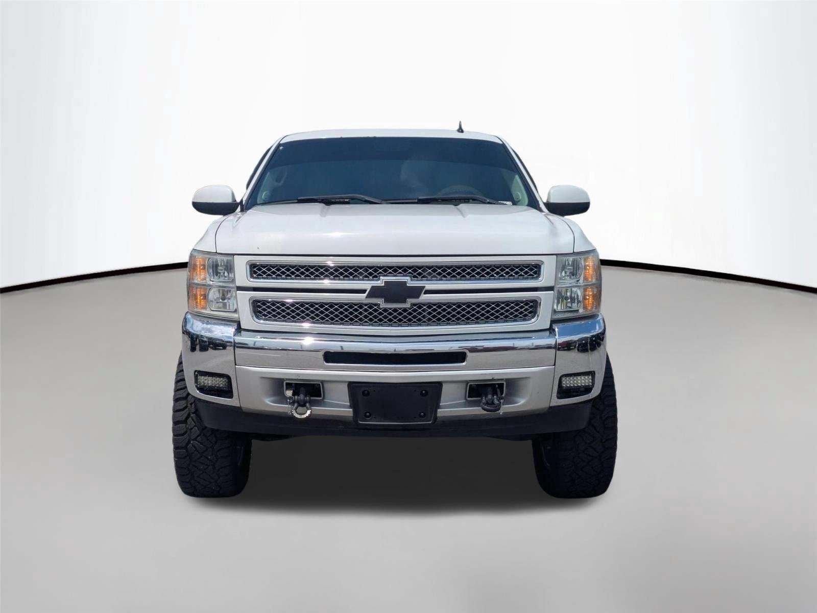 Used 2013 Summit White Chevrolet LTZ image 2