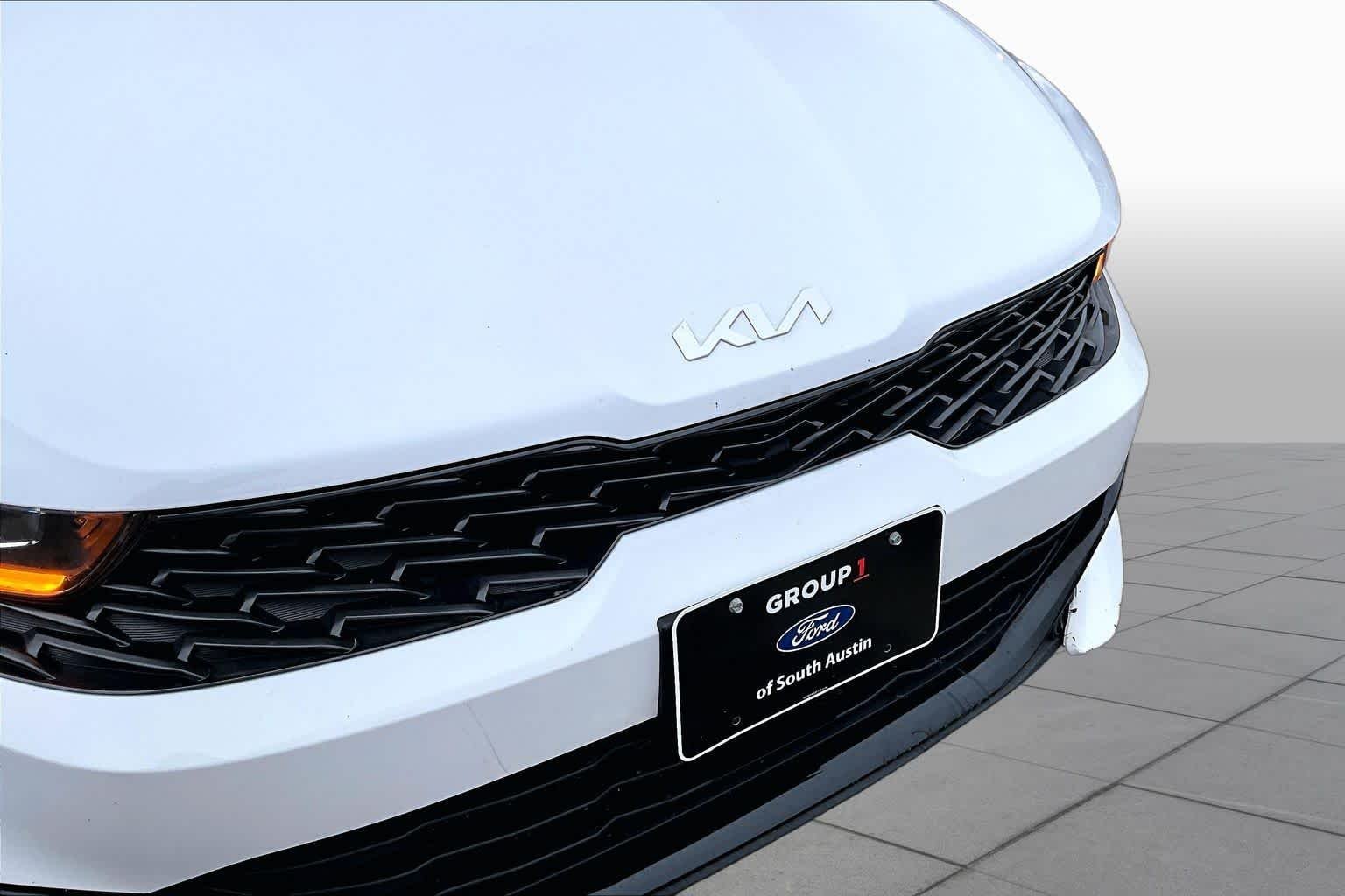 Certified Used 2024 Glacial White Pearl Kia GT-Line image 30