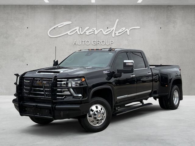 2025 Chevrolet Silverado HD High Country 4WD Crew Cab Long Box DRW's photo