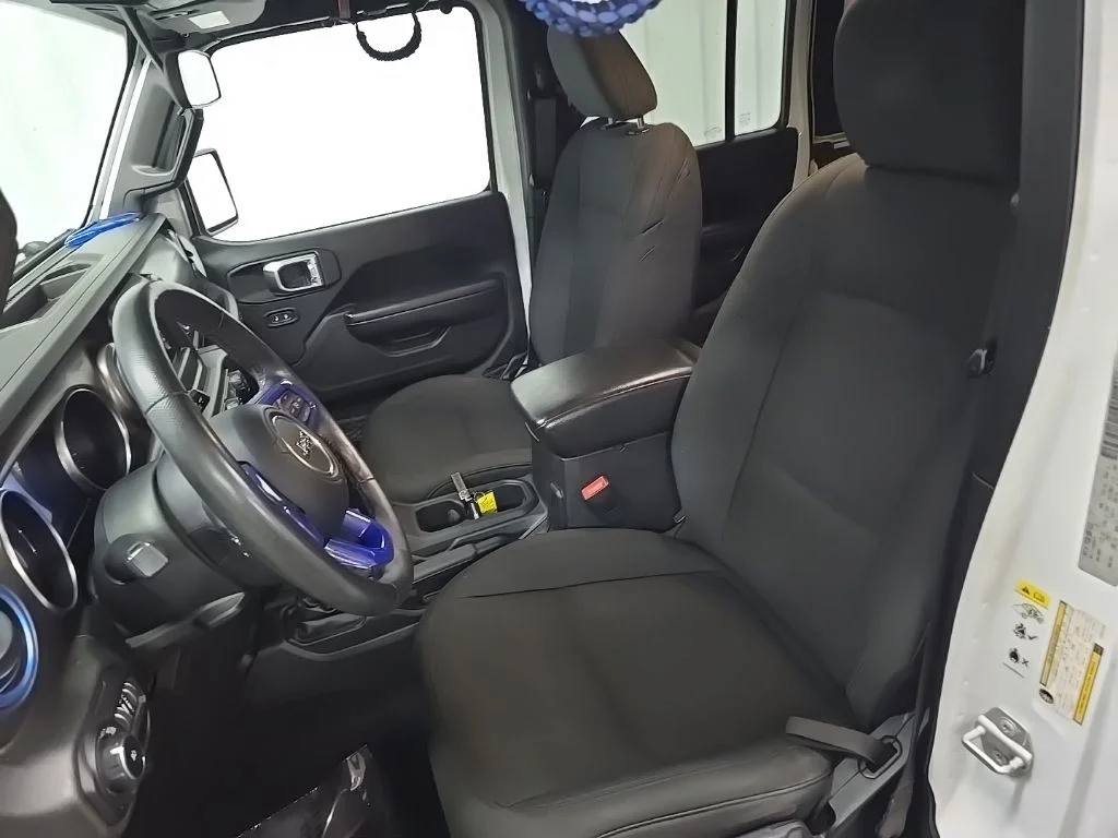 Used 2019 White Jeep Unlimited Sport S image 29