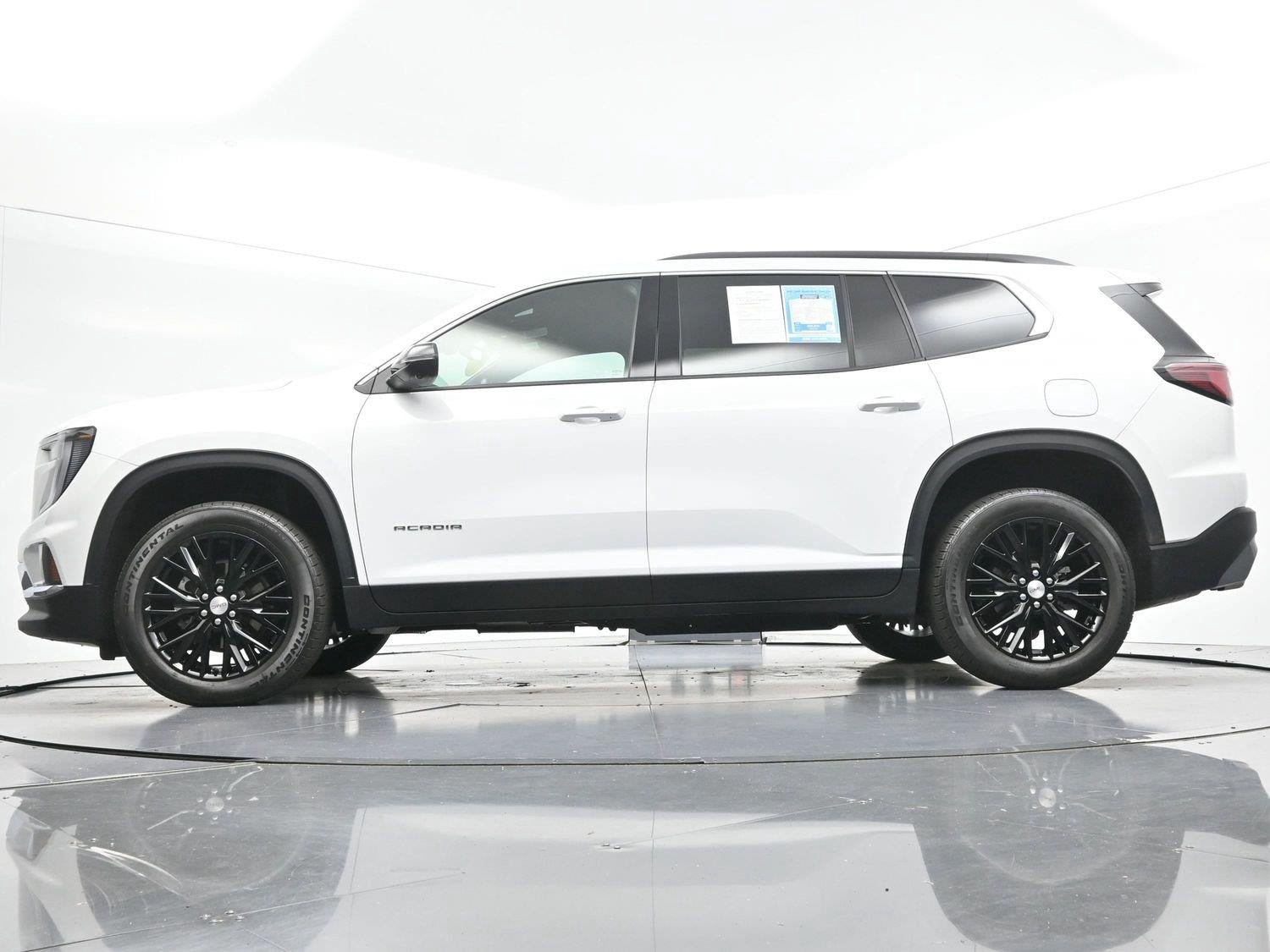 Used 2024 Summit White GMC FWD Elevation image 48