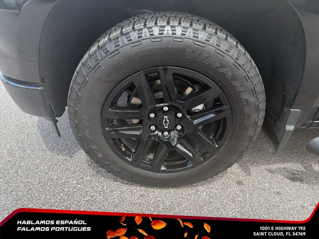 Used 2023 BLACK Chevrolet Custom image 10