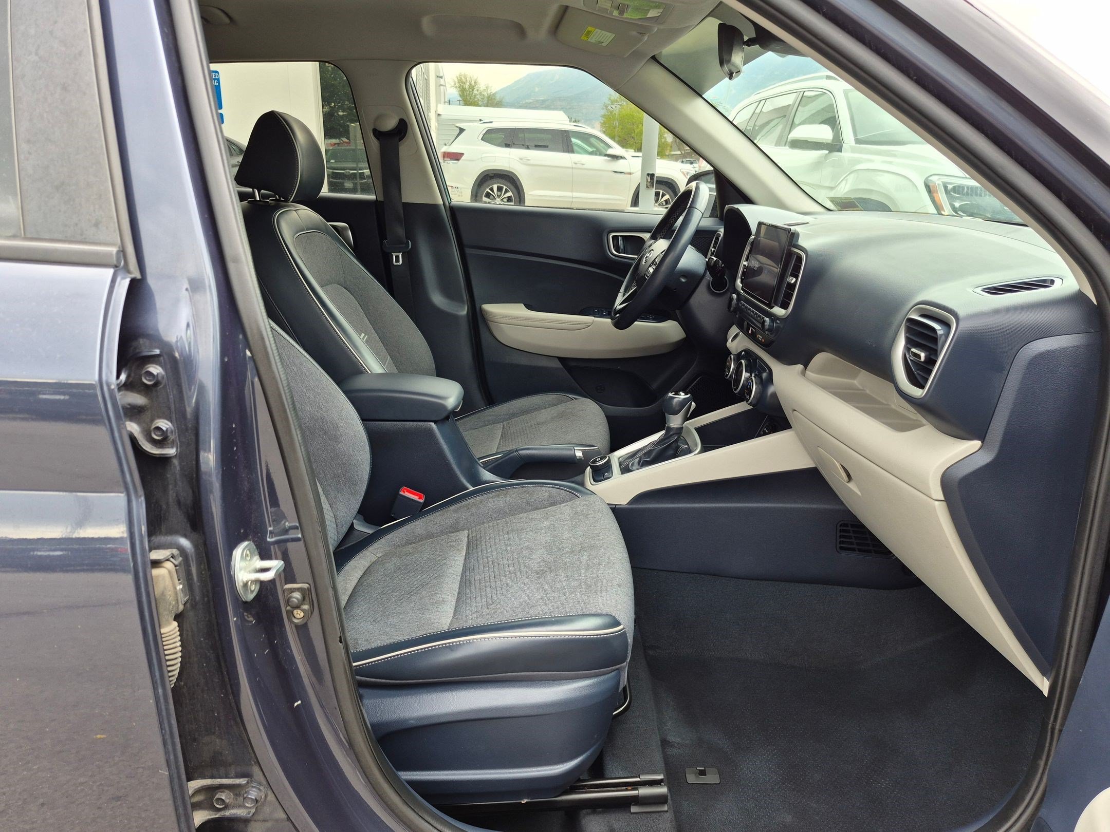 Used 2021 Denim Hyundai Denim image 30