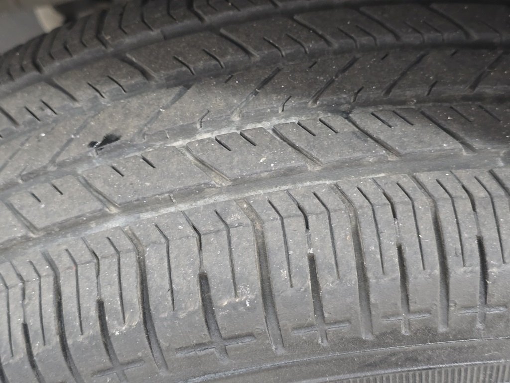 Used 2018 Silver Hyundai 2.4 Base image 6