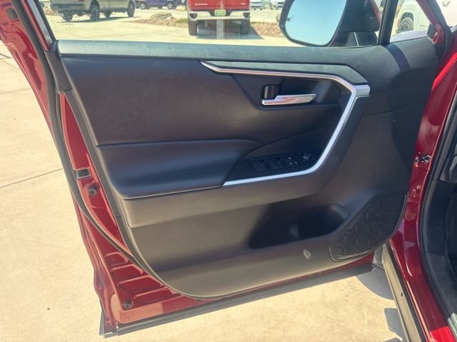 2023 Toyota RAV4 XLE - Photo 28