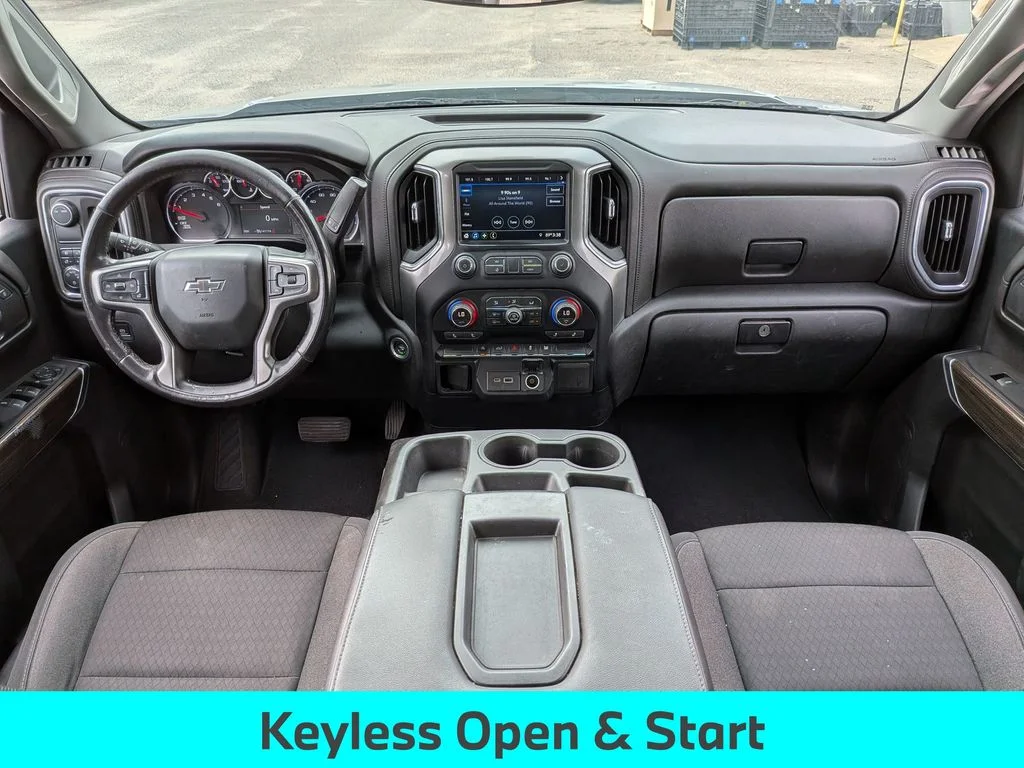 Used 2021 Silver Chevrolet RST image 26