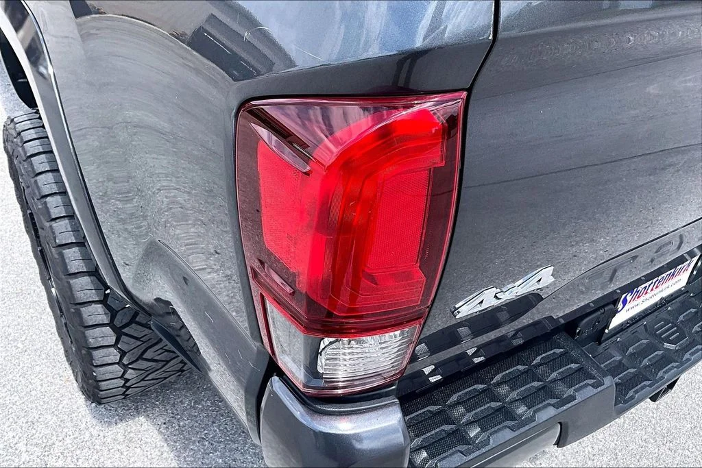 Used 2022 Gray Toyota SR5 image 24
