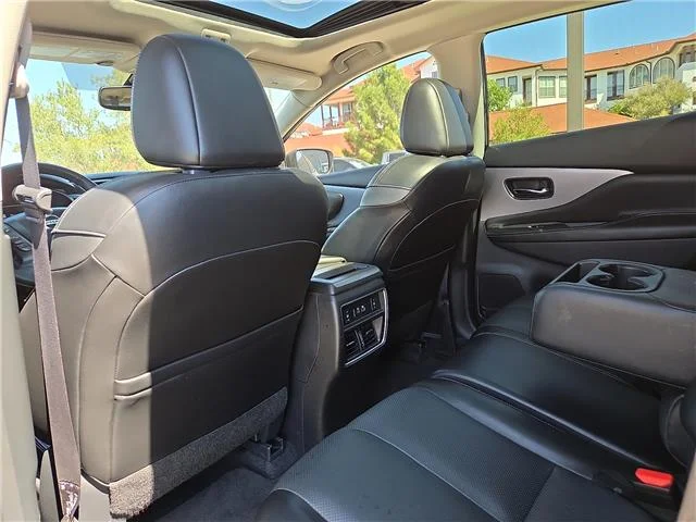 Used 2022 Deep Blue Pearl Nissan SL image 11