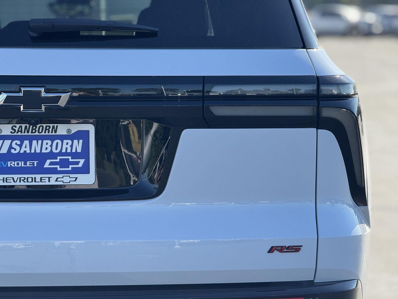 New 2026 Polar White Tricoat Chevrolet RS image 8