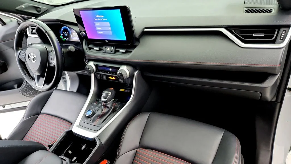2023 Toyota RAV4 XSE - Photo 16