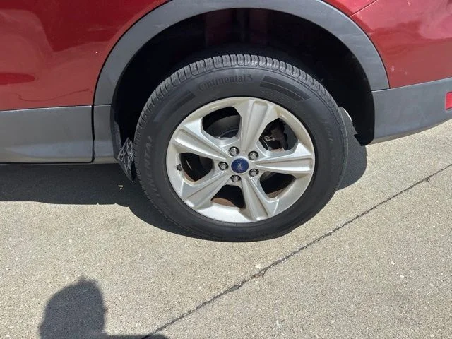 Used 2014 Red Ford SE image 10