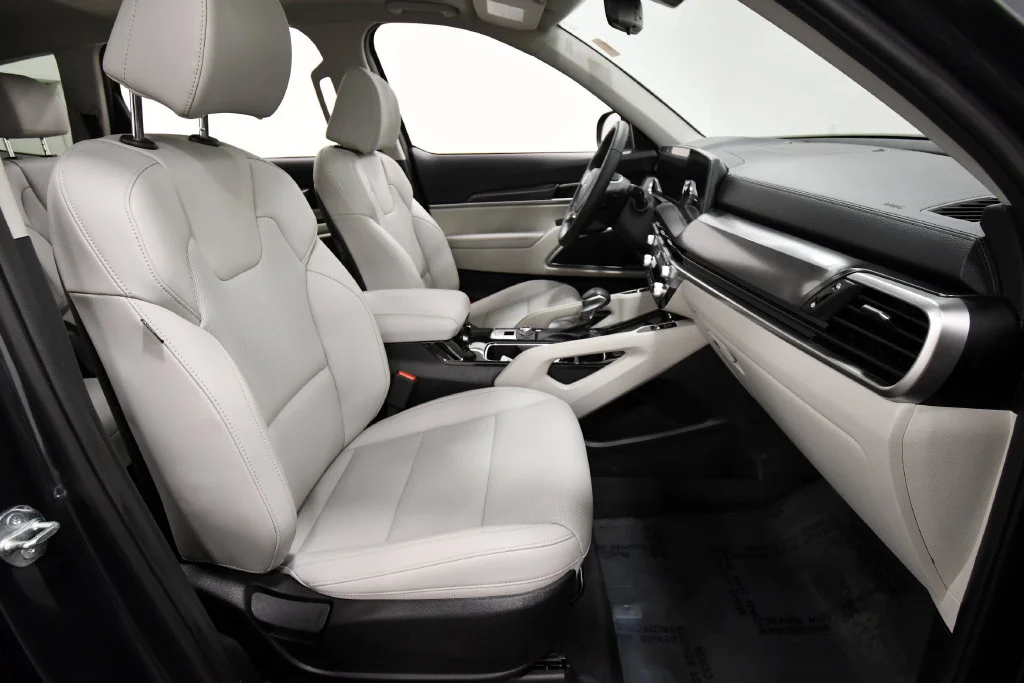 Certified Used 2024 Gray Kia S image 19