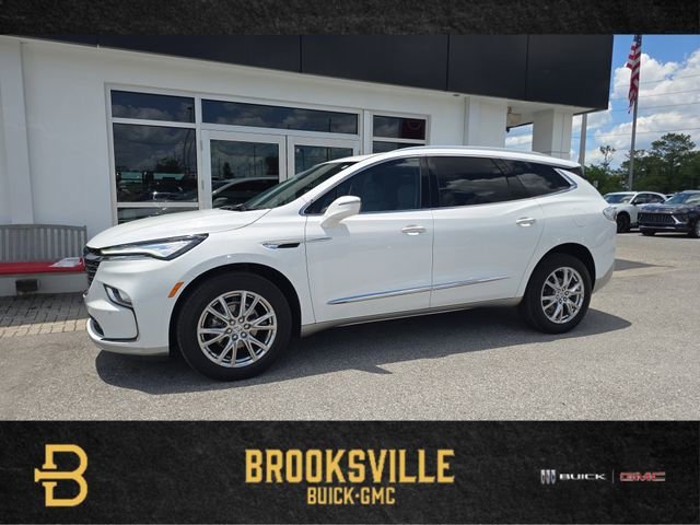 2023 Buick Enclave Essence AWD's photo