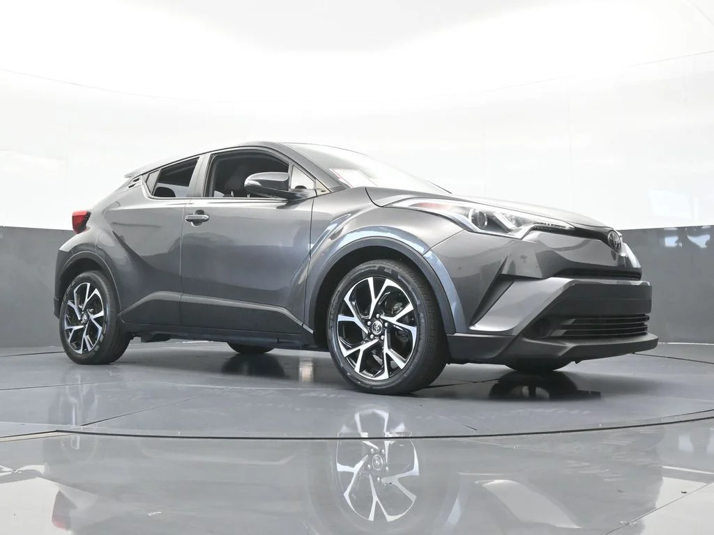 Used 2019 Magnetic Gray Metallic Toyota XLE image 53