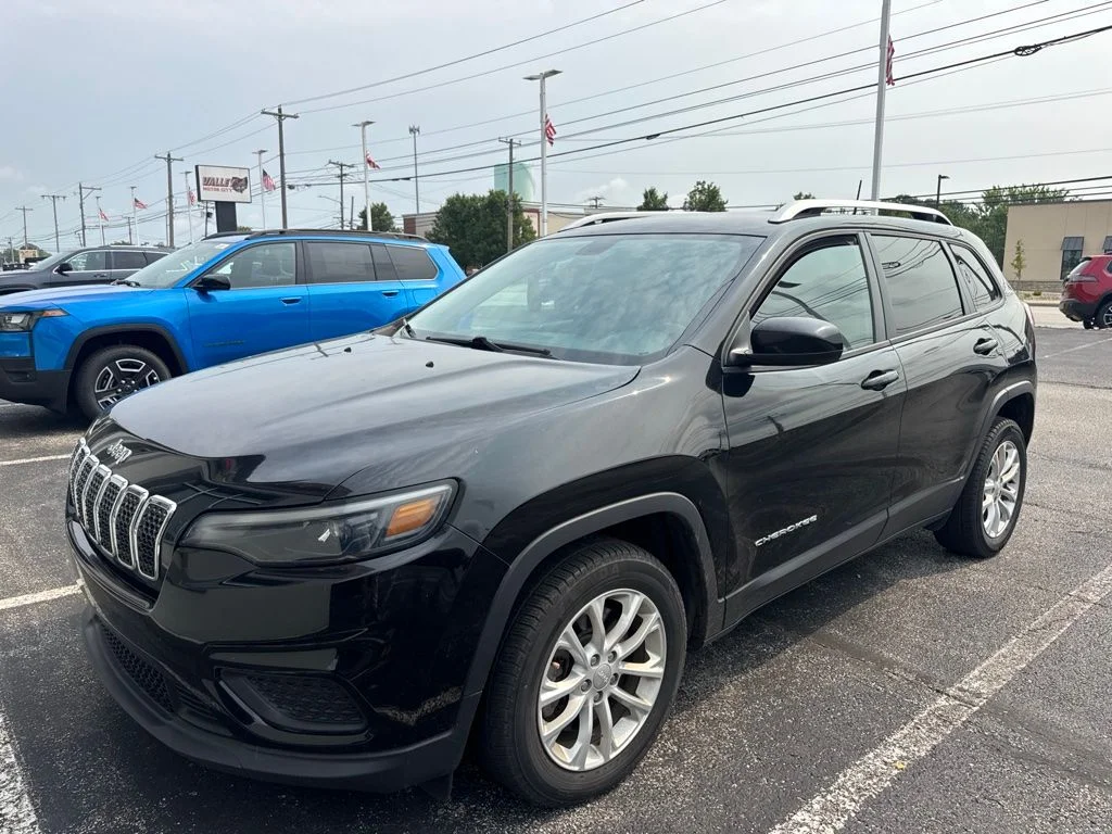 Certified Used 2020 Black Jeep Latitude image 7