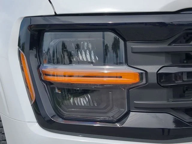 New 2026 Oxford White Ford XLT image 10