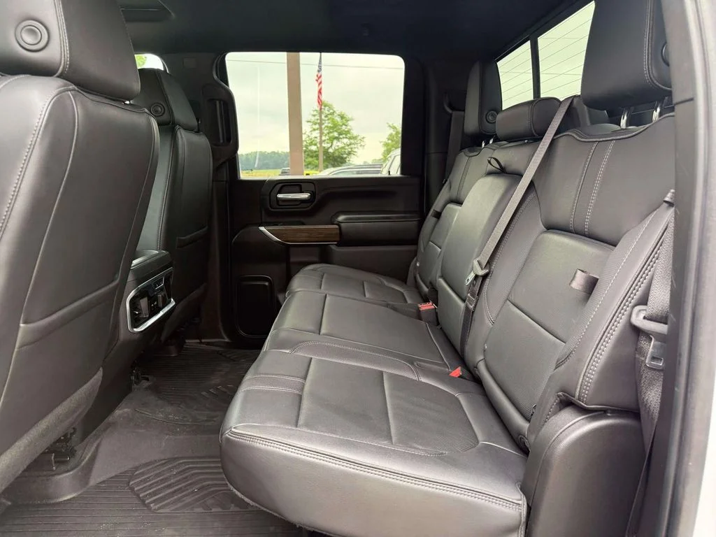 Used 2021 White Chevrolet High Country image 14