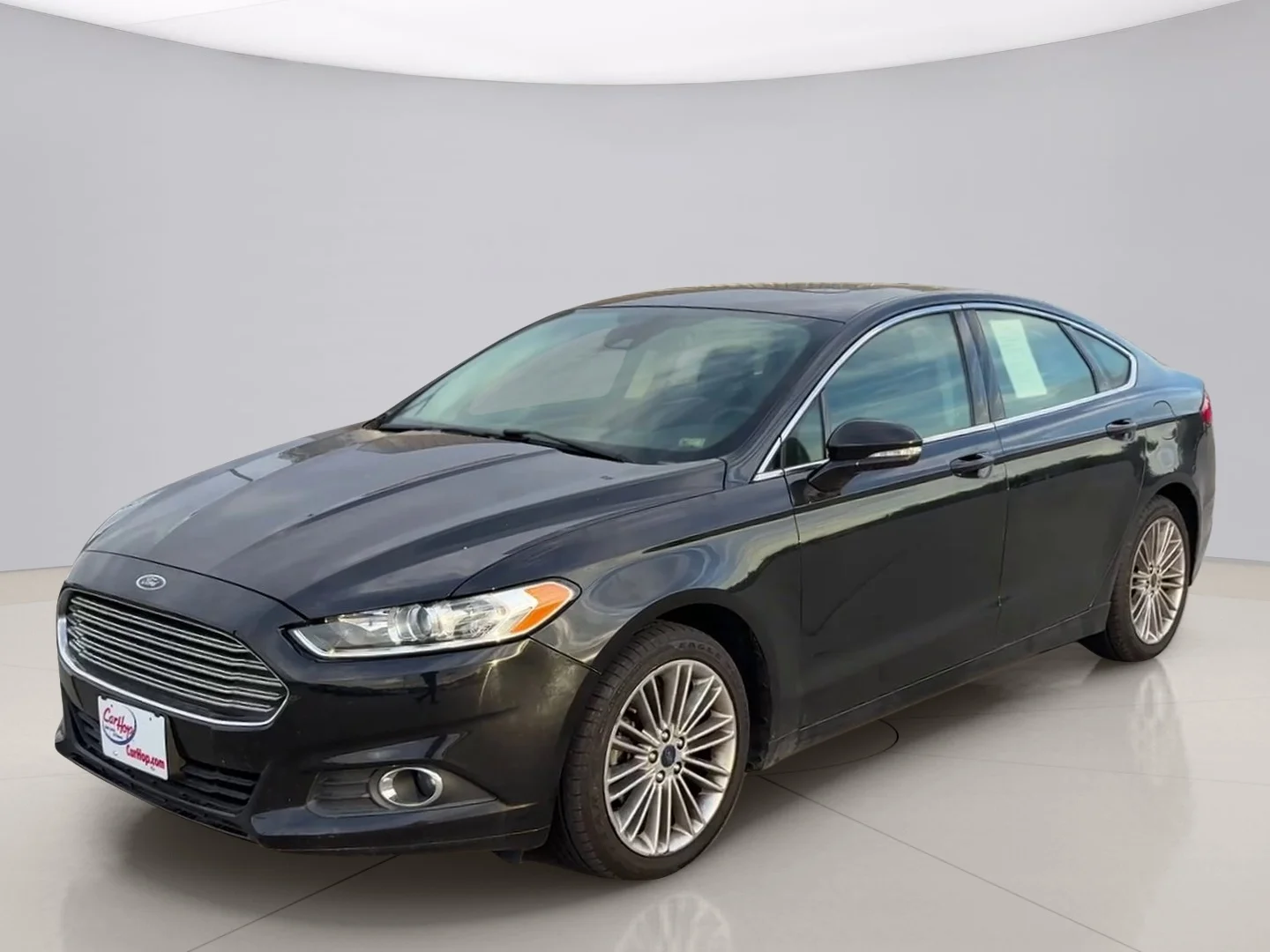Used 2015 Black Ford SE image 1