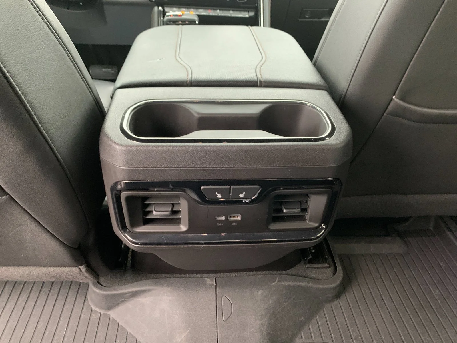 Used 2024 Onyx Black GMC AT4 image 14