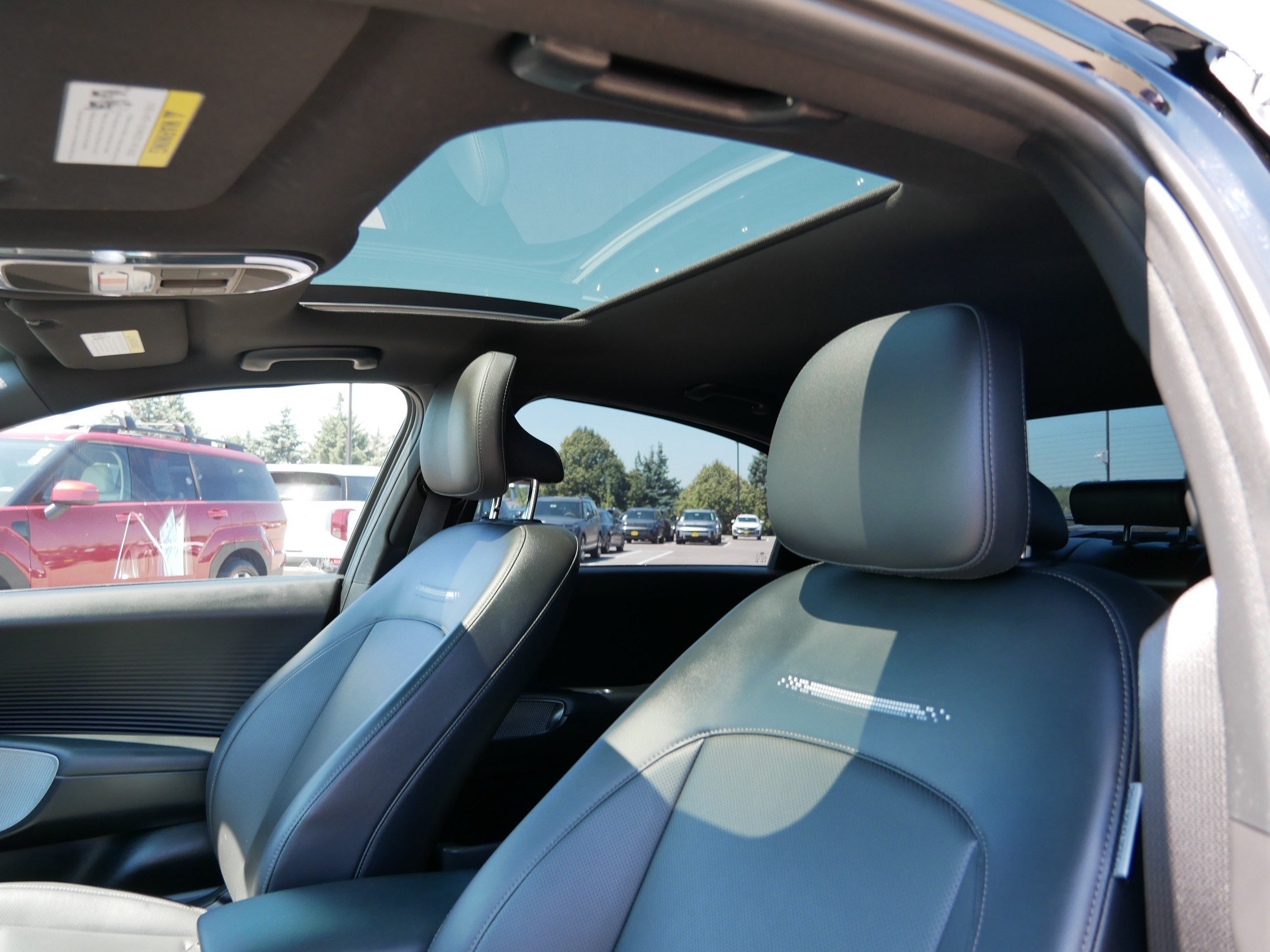 Certified Used 2023 Onyx Black Hyundai Limited image 19
