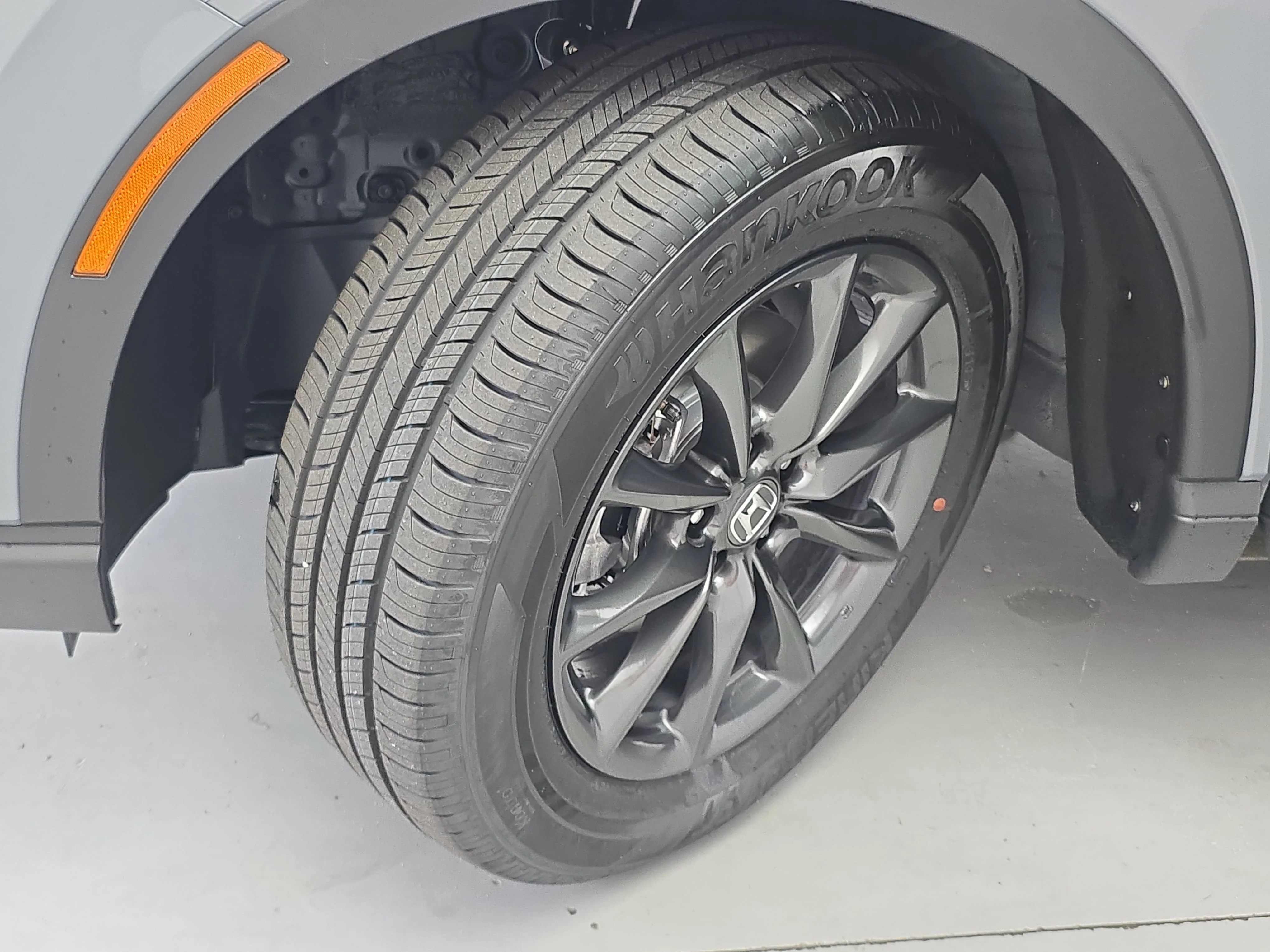 New 2026 Urban Gray Pearl Honda EX-L image 33