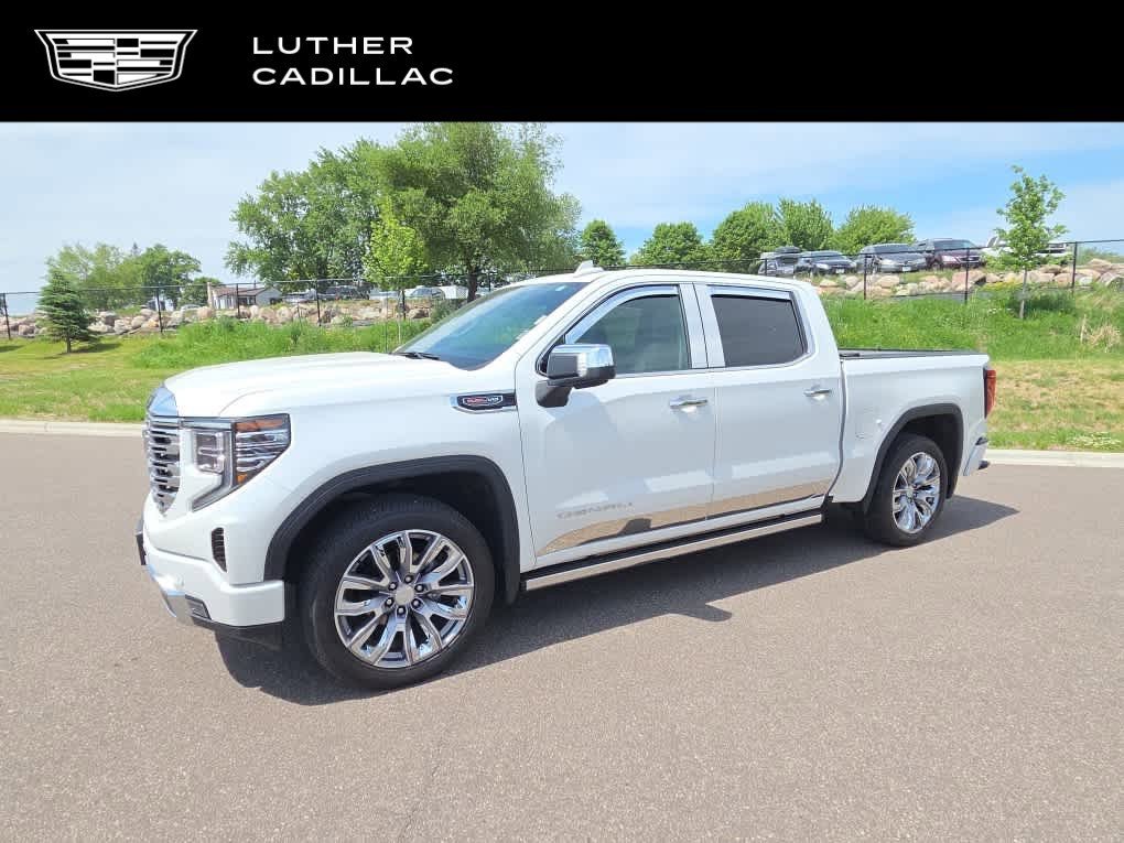 2024 GMC Sierra 4WD Crew Cab Short Box Denali's photo