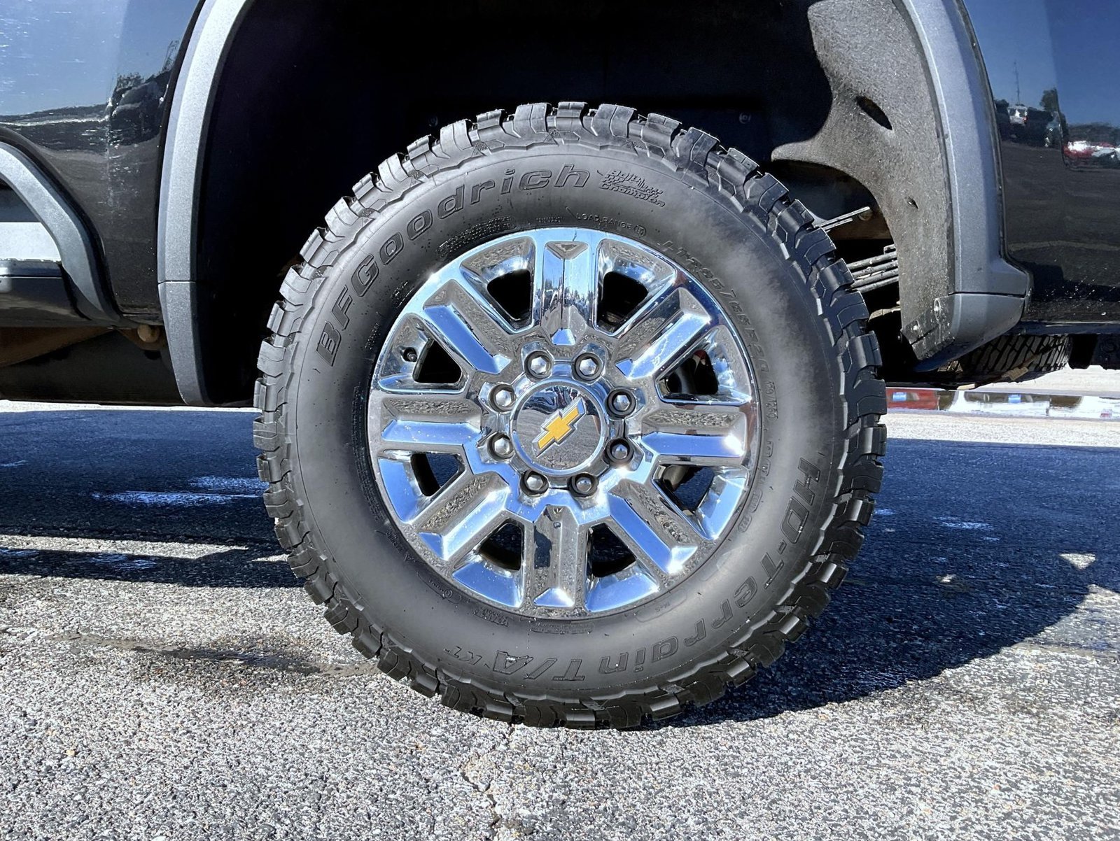 Used 2024 Black Chevrolet High Country image 22