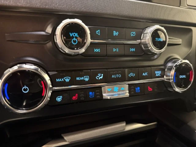 Certified Used 2024  Ford Platinum image 20