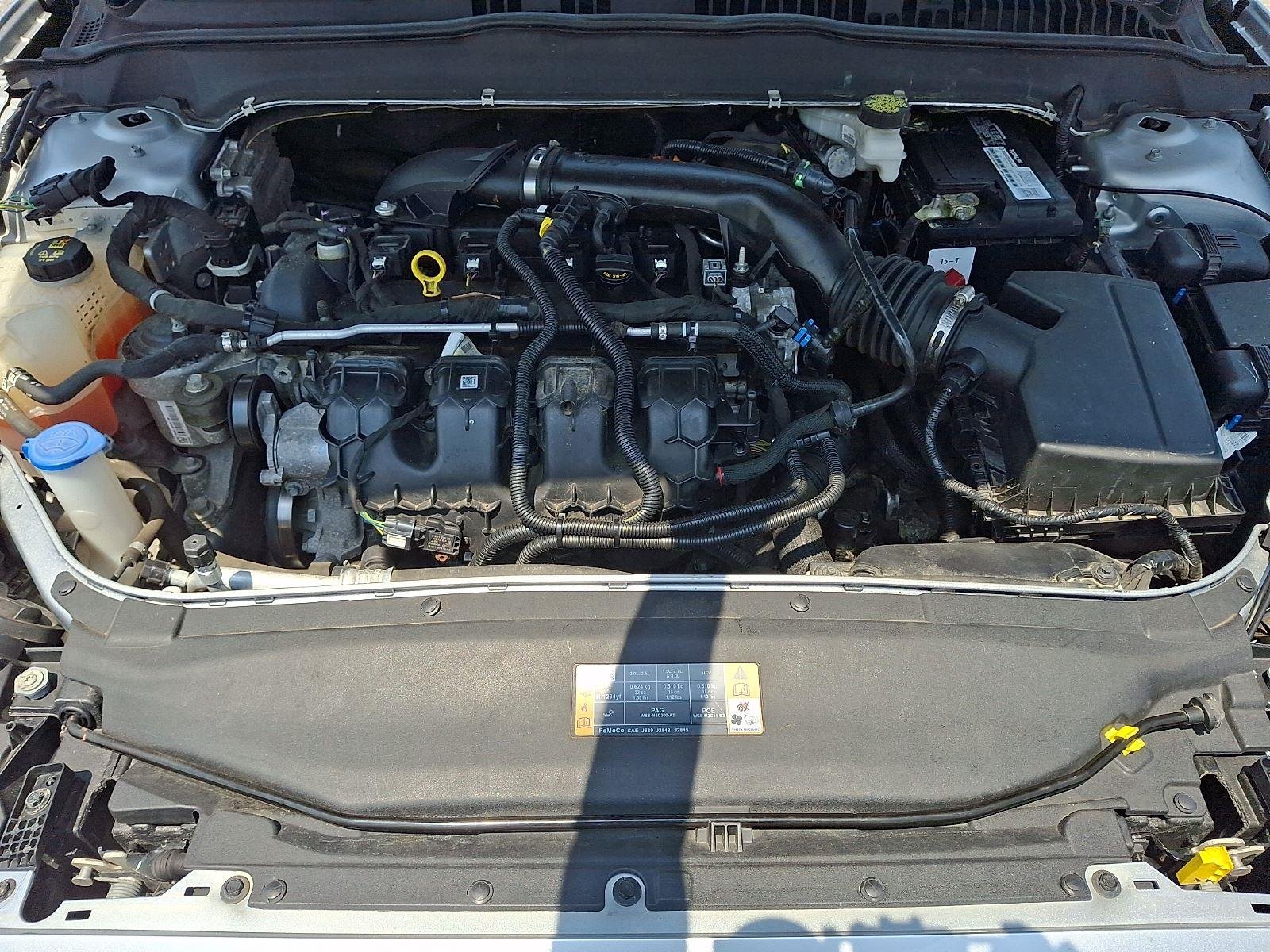 Used 2019 Ingot Silver Ford SE image 27