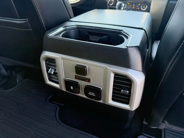 Used 2019  Ford  image 44