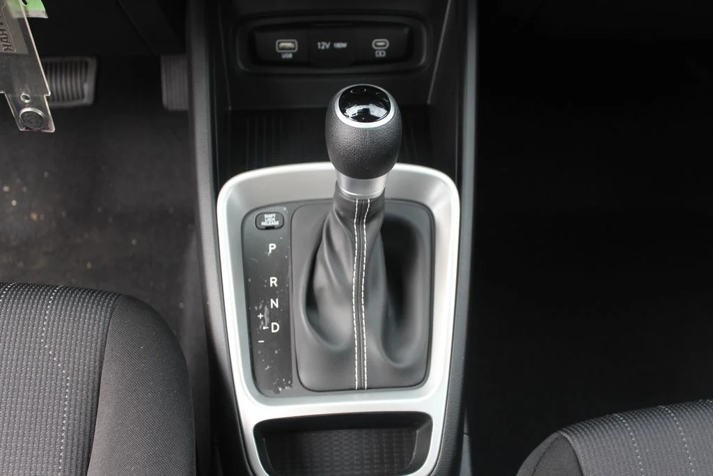 New 2026 Black Hyundai SE image 18