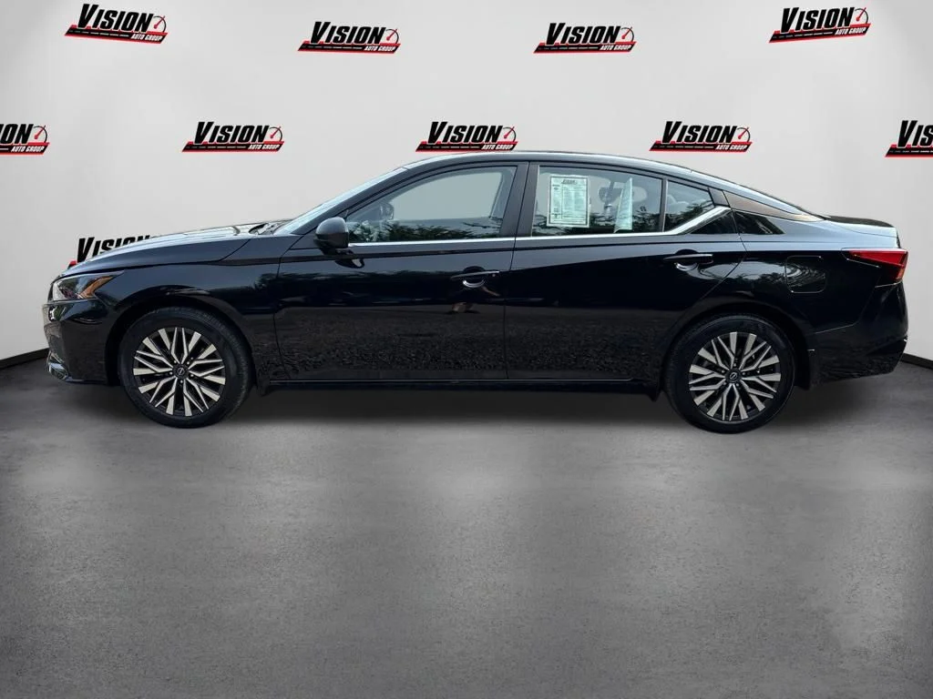 Used 2026 Black Nissan 2.5 SV image 8