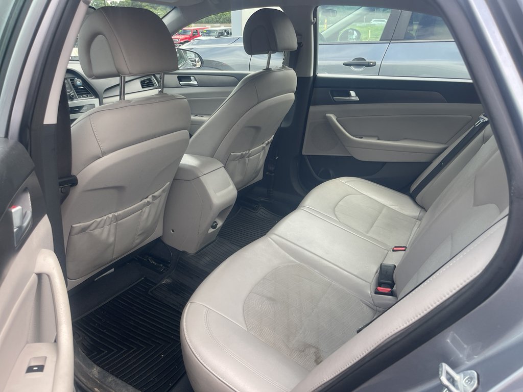 Used 2015 Shale Gray Metallic Hyundai 2.4L Sport image 8