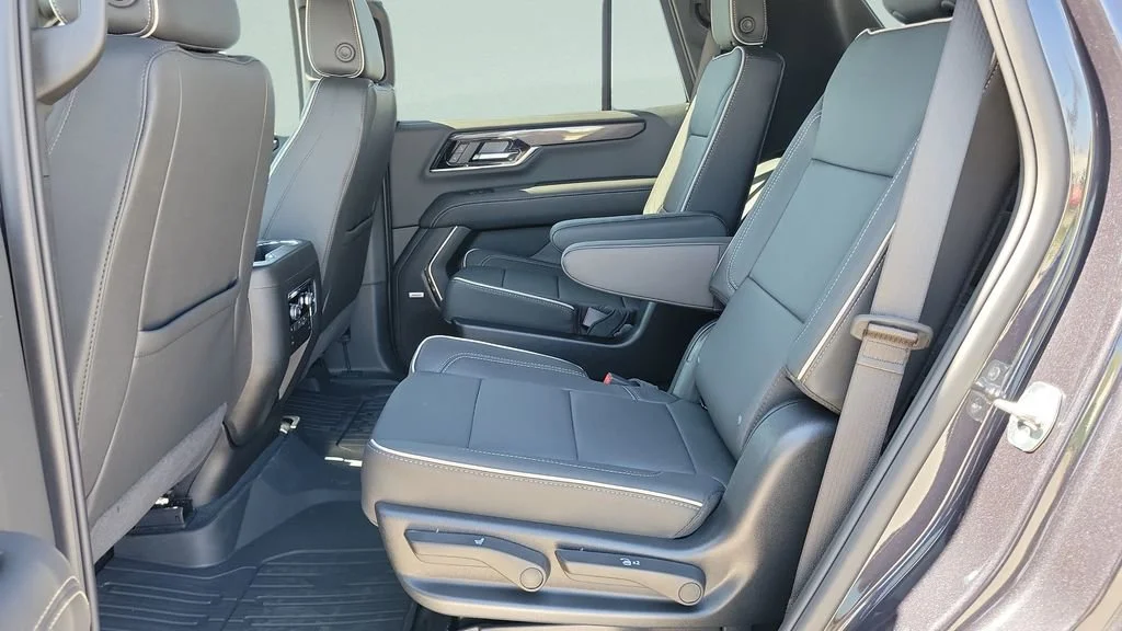 New 2026 Titanium Rush Metallic GMC Elevation image 19