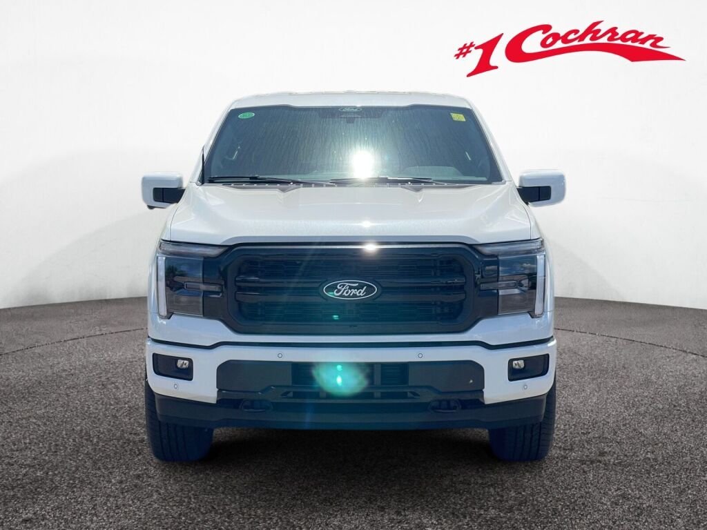 New 2026 Star White Metallic Tri-Coat Ford LARIAT image 2