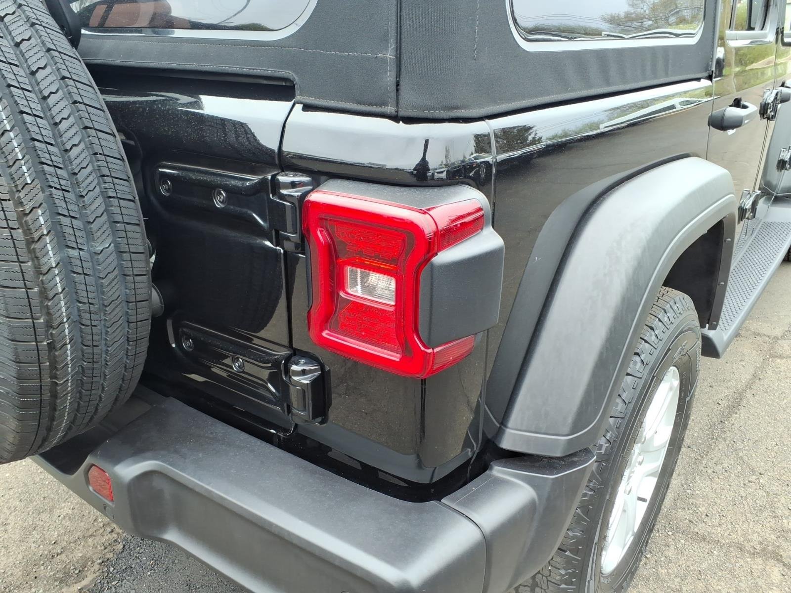 Certified Used 2022 Black Jeep Unlimited Sport S image 22