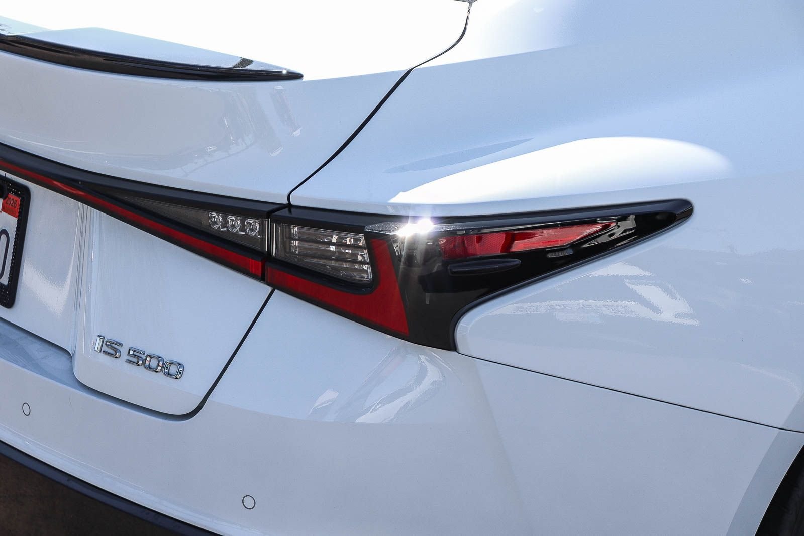 Used 2023 White Lexus 500 F SPORT Performance Premium image 8
