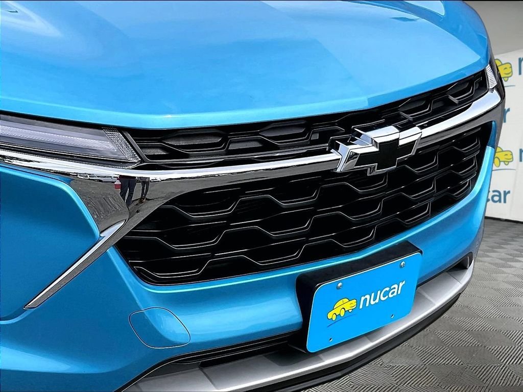 Used 2025 Blue Chevrolet LT image 30