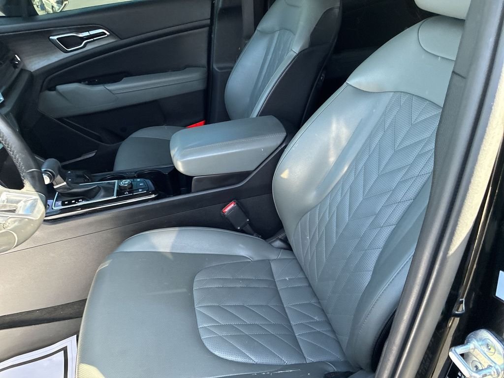Used 2023 Black Kia X-Line image 11