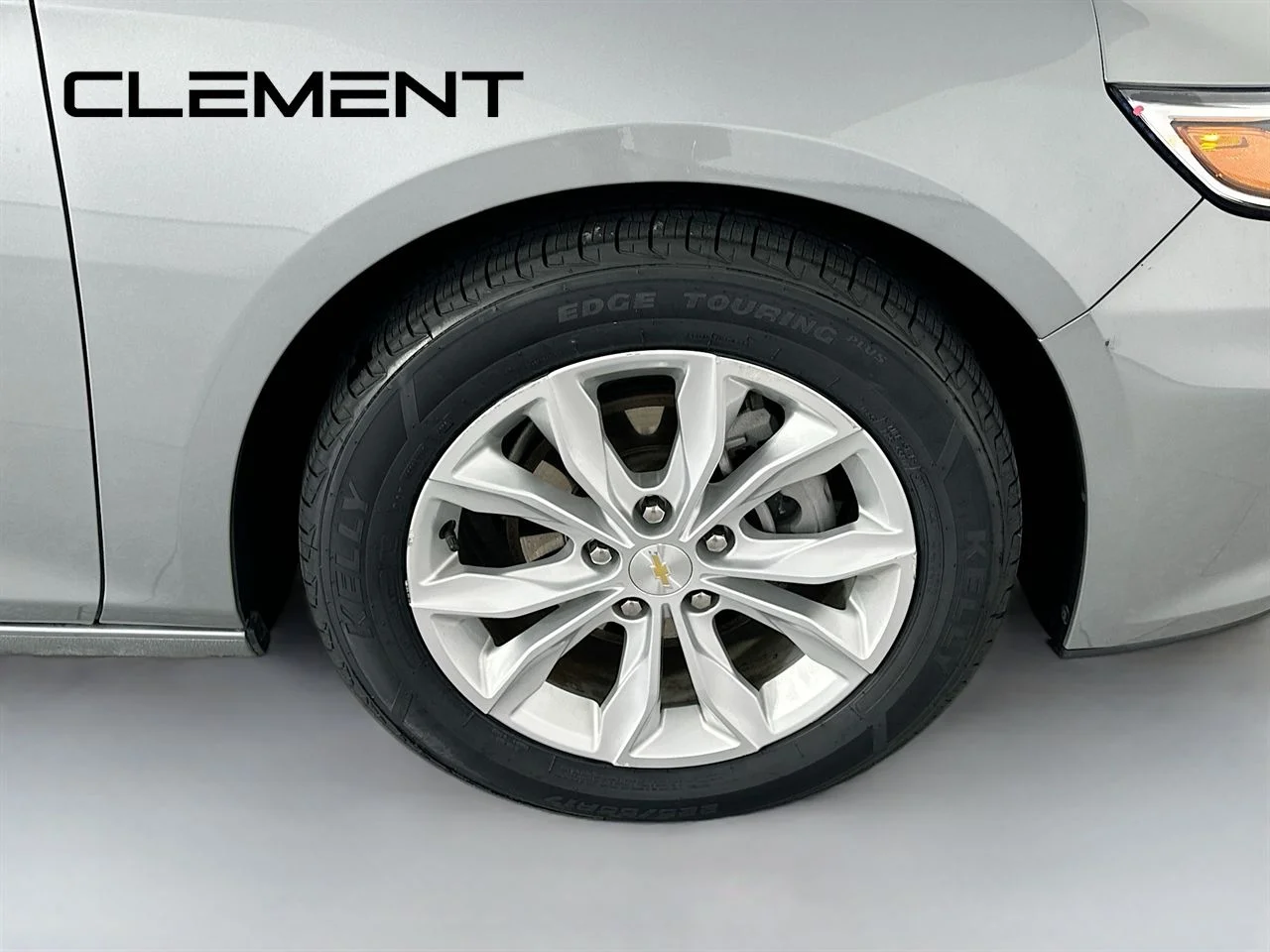 Used 2024 Sterling Gray Metallic Chevrolet LT image 35
