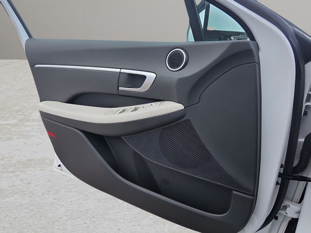 New 2026 Serenity White Hyundai SEL Sport image 17