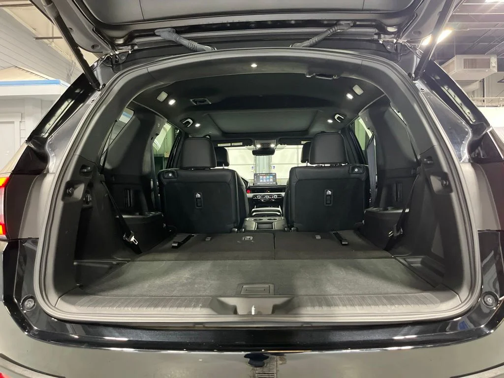 2025 Honda Pilot Black Edition - Photo 36