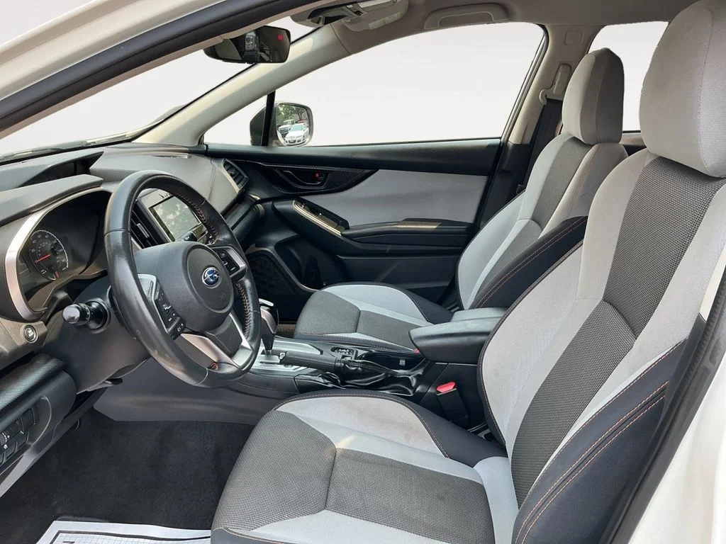 Used 2019 White Subaru 2.0i Premium image 11