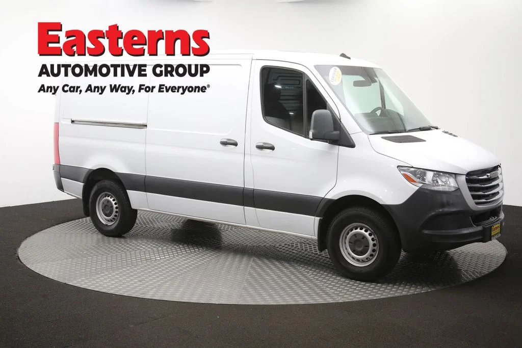 Used 2019 White Freightliner Base image 43
