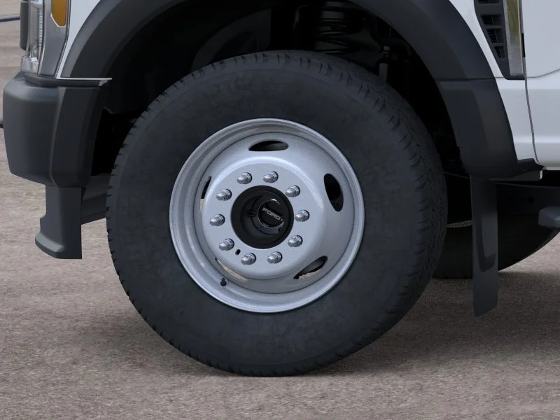 New 2026 Oxford White Ford F-600® XL image 19