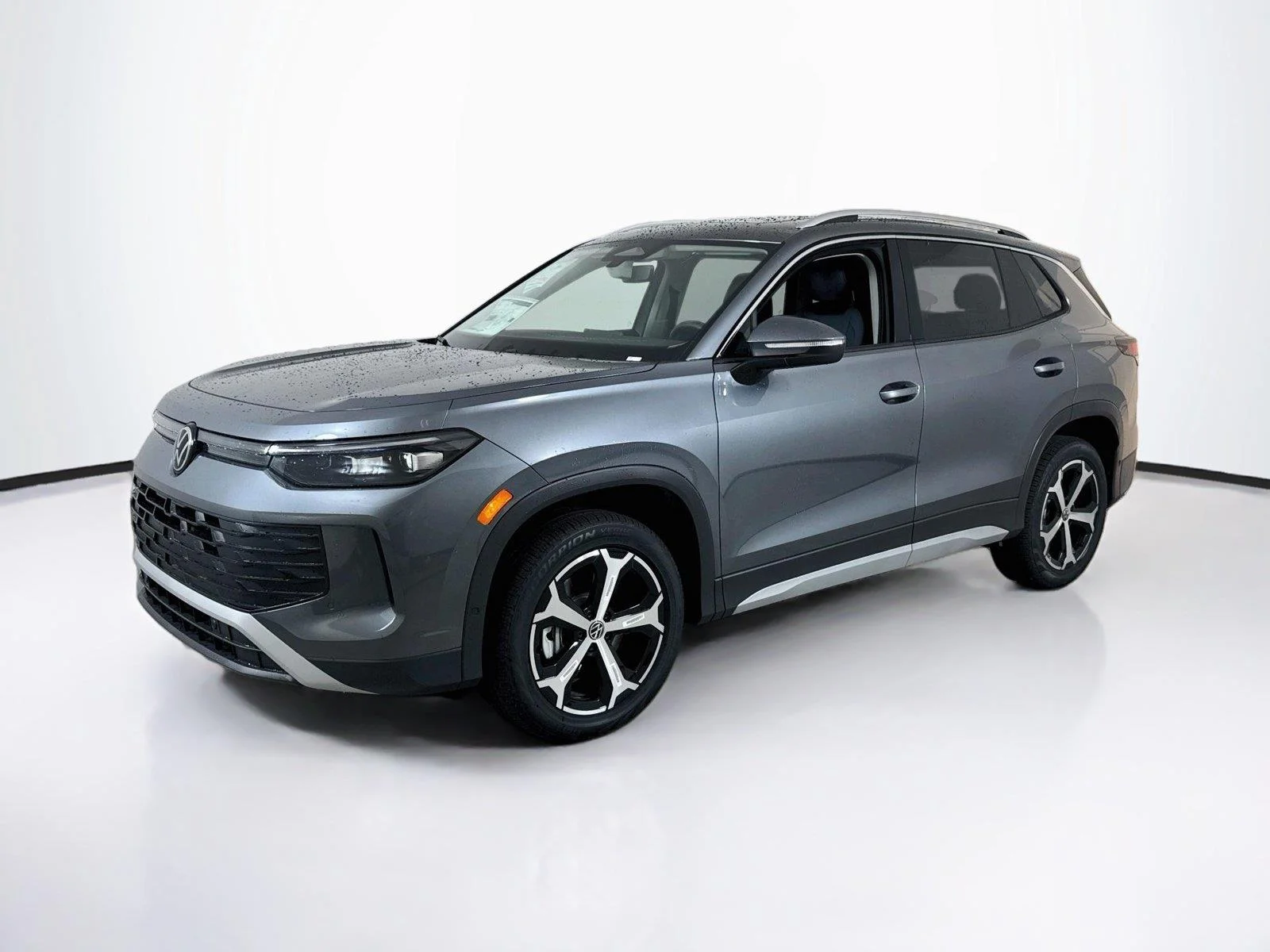 New 2026  Volkswagen SE image 1