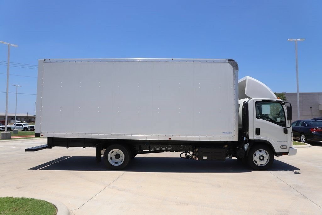 New 2024 Arc White Chevrolet Standard image 3